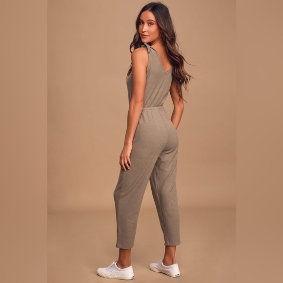 Lulus taupe jumpsuit tie strap ribbed knit size small - Picture 2 of 14